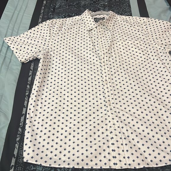 Gibson White Shirt with Navy Patterns, very nice short sleeve, size XL - Picture 2 of 8